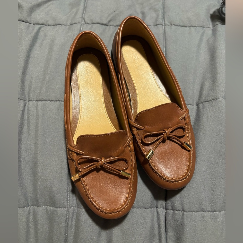 MICHAEL KORS Tan Brown Leather Tassel Women’s Loafers EUC